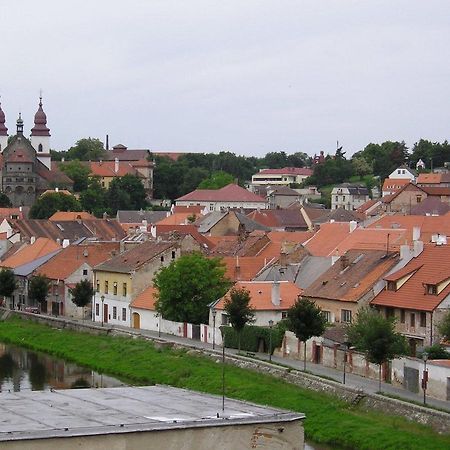 ホテルZlaty Kriz Třebíč エクステリア 写真